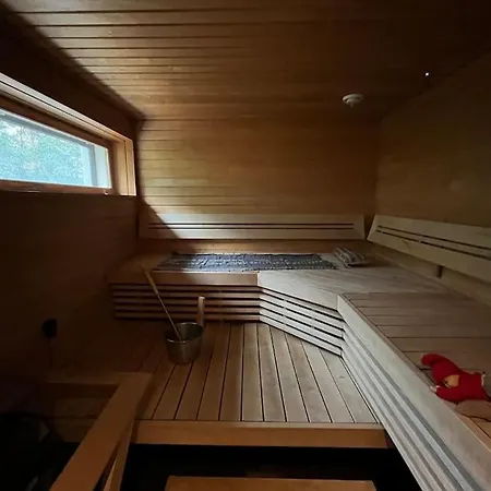 Atmospheric With Sauna Huvilat